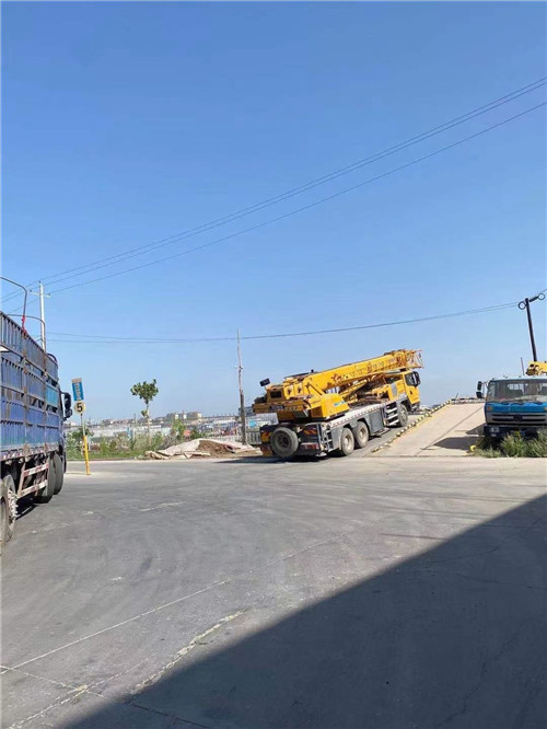 瑞安市25吨吊车的租赁价格大概是多少？